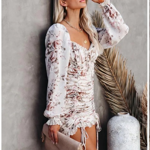 Floral print long sleeve mini rushed dress - Picture 2 of 5